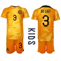 Nederländerna Matthijs de Ligt #3 Hemmadräkt Barn VM 2022 Kortärmad (+ Korta byxor)